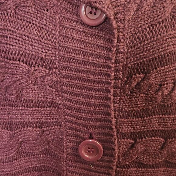 Fat button short sleeve sweater - Picture 2 of 8